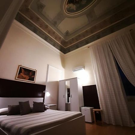 Dimora Novecento Bed and Breakfast Catania Eksteriør billede